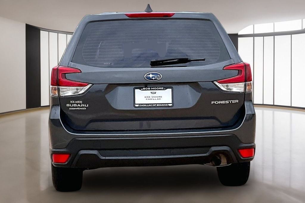 Used 2023 Gray Subaru Base image 4
