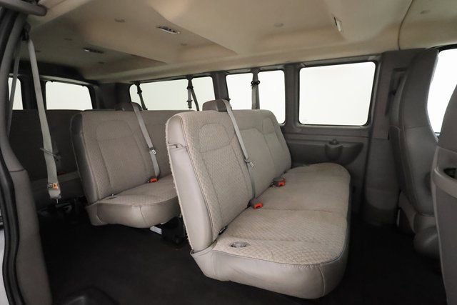 2024 Chevrolet Express Passenger LT - Photo 18