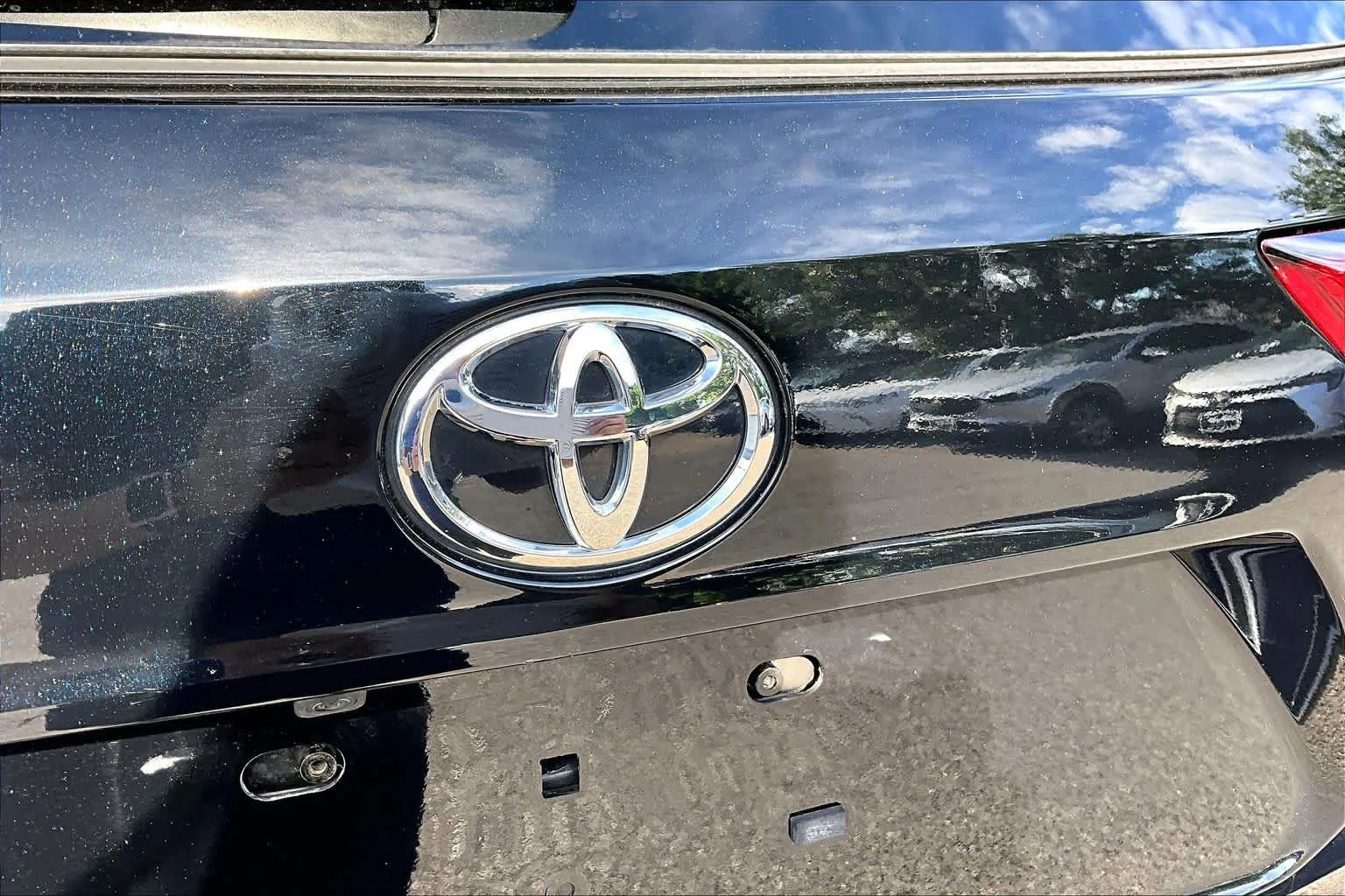 Used 2023 Midnight Black Metallic Toyota XLE image 30