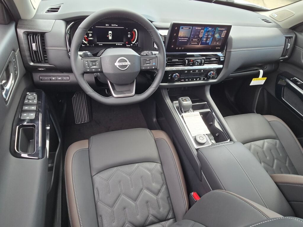 New 2026 Everest White Pearl TriCoat / Super Black Two-tone Nissan Platinum image 19