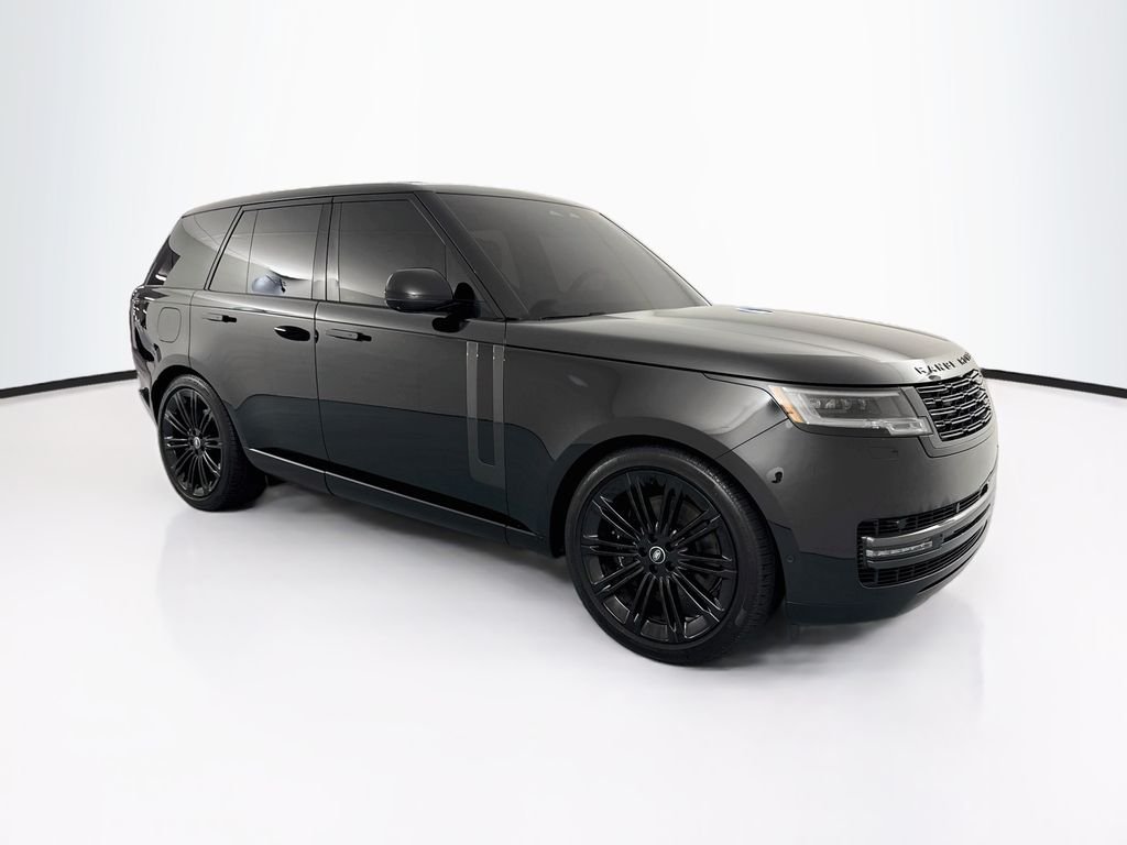 Certified Used 2025 Black Land Rover SE image 3