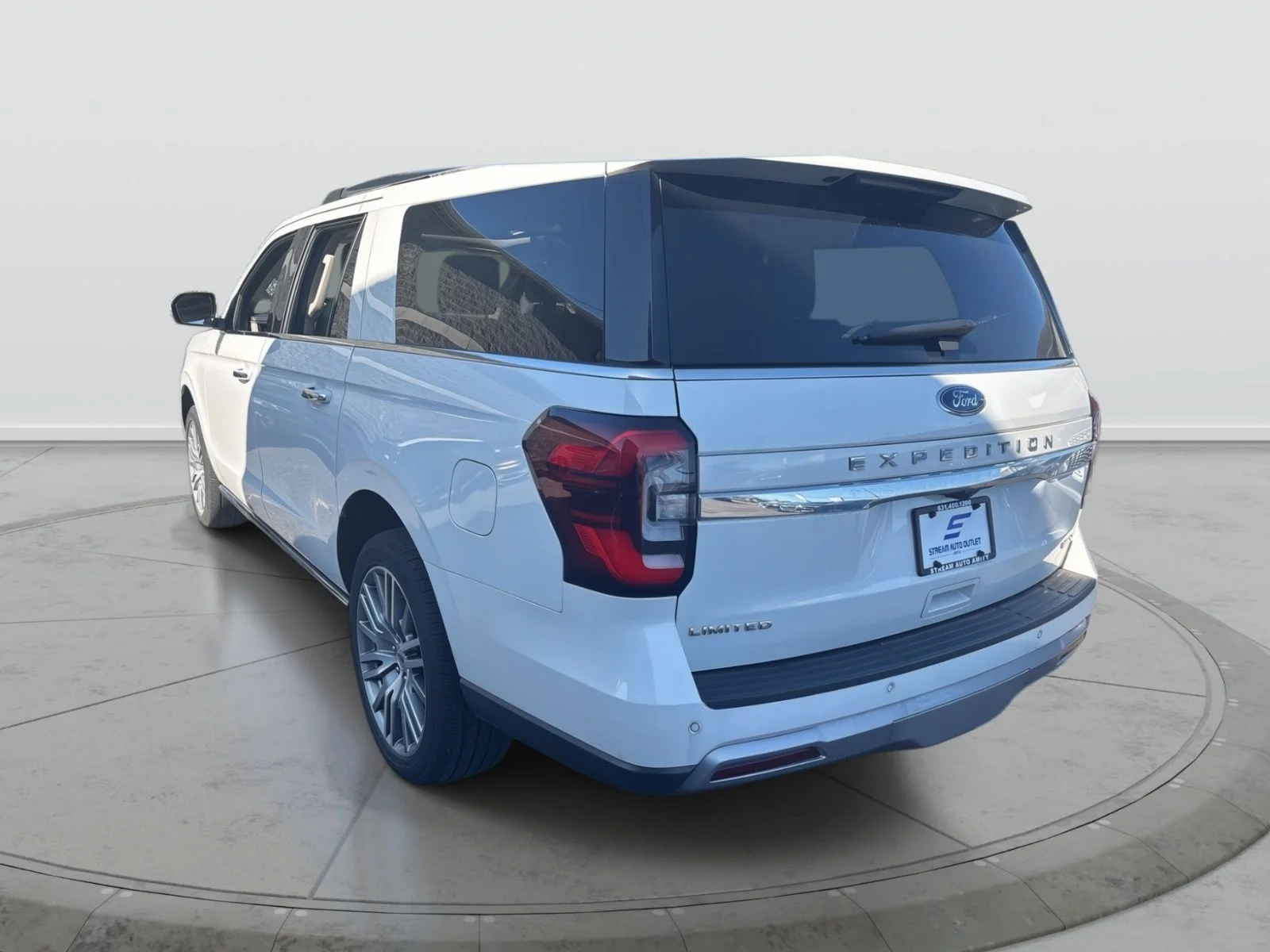 2022 Ford Expedition Limited - Photo 6