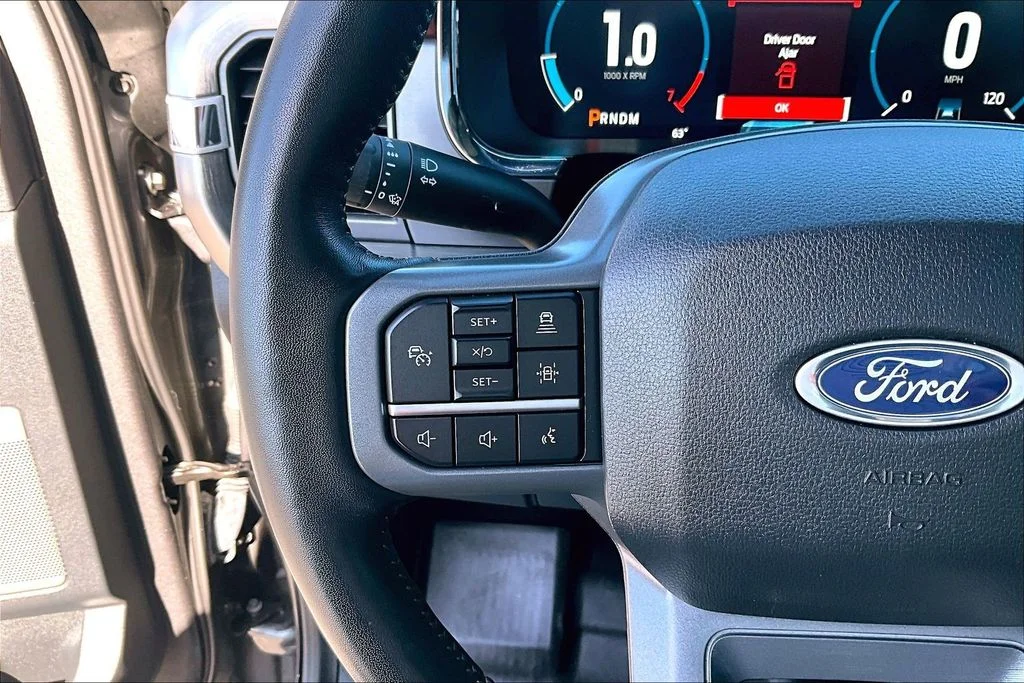 Used 2022 Gray Ford Lariat image 19