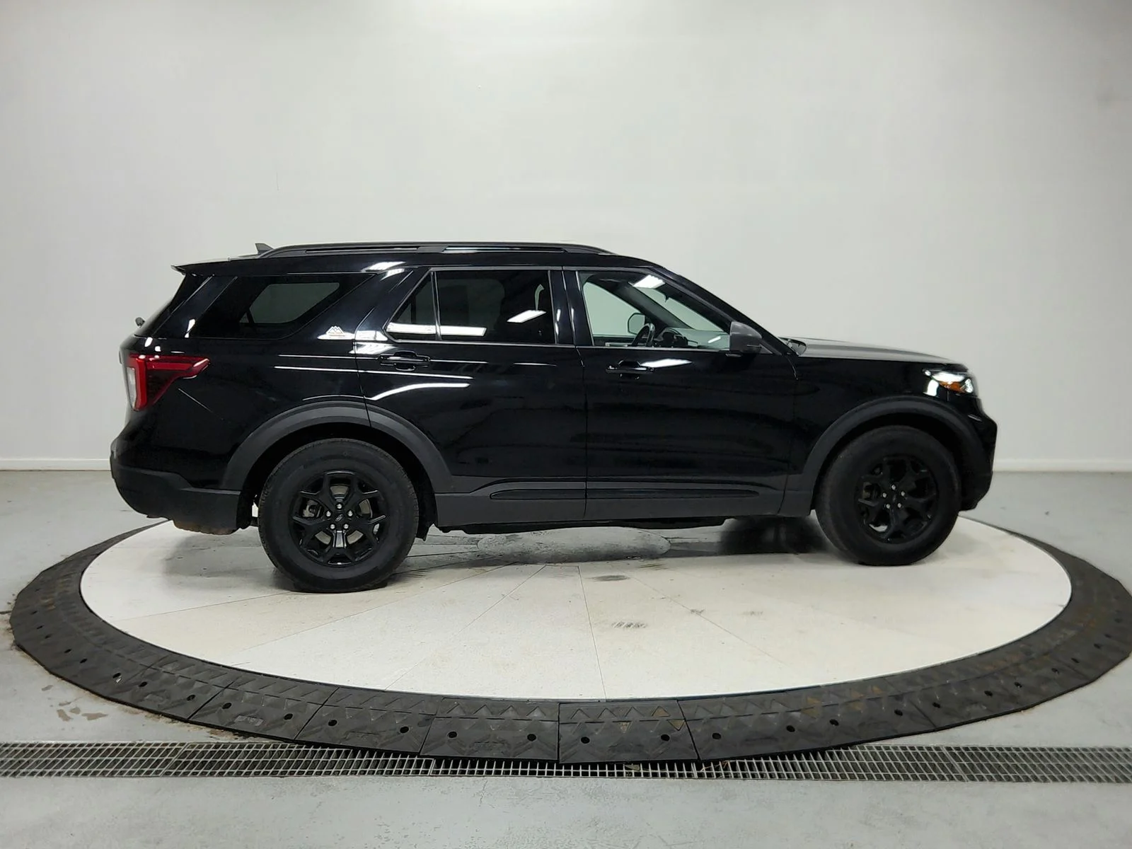 Used 2022 Black Ford Timberline image 9