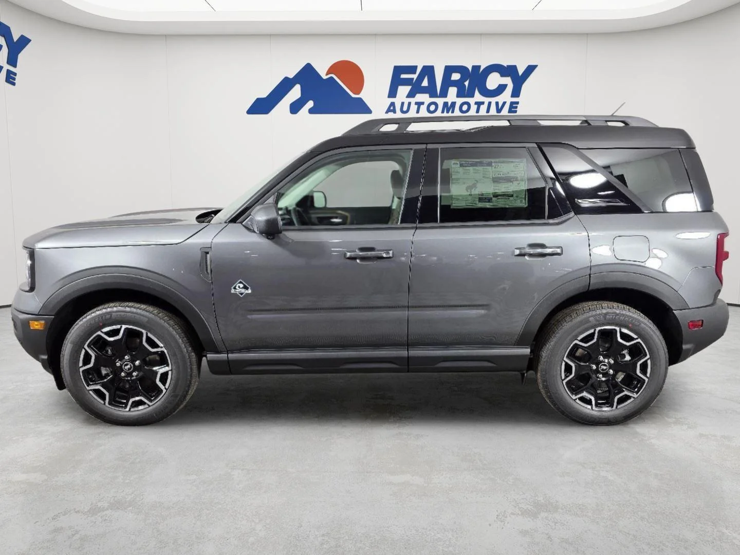 Used 2025 Carbonized Gray Metallic Ford Outer Banks image 2