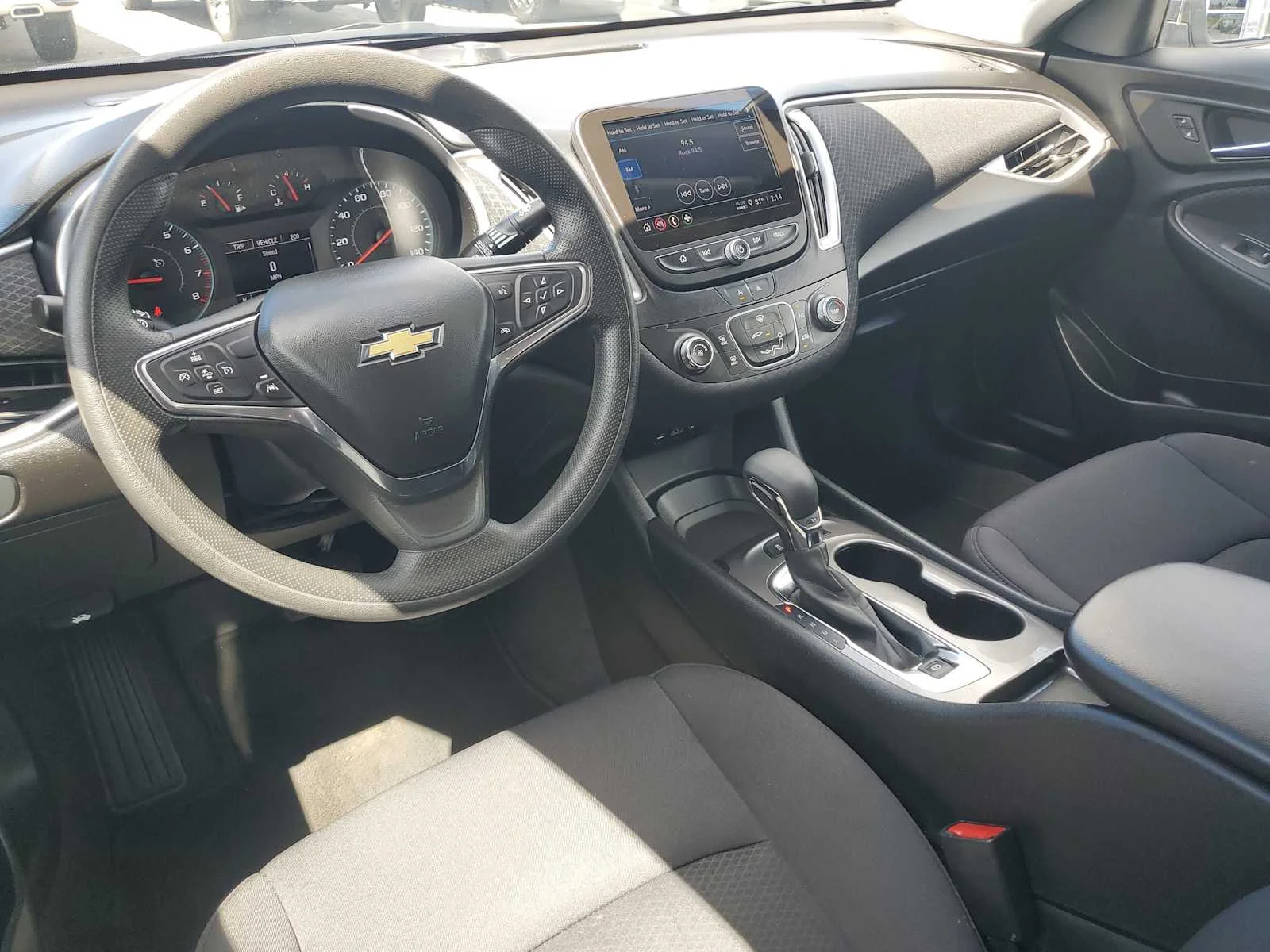 Used 2024 Summit White Chevrolet FL image 17