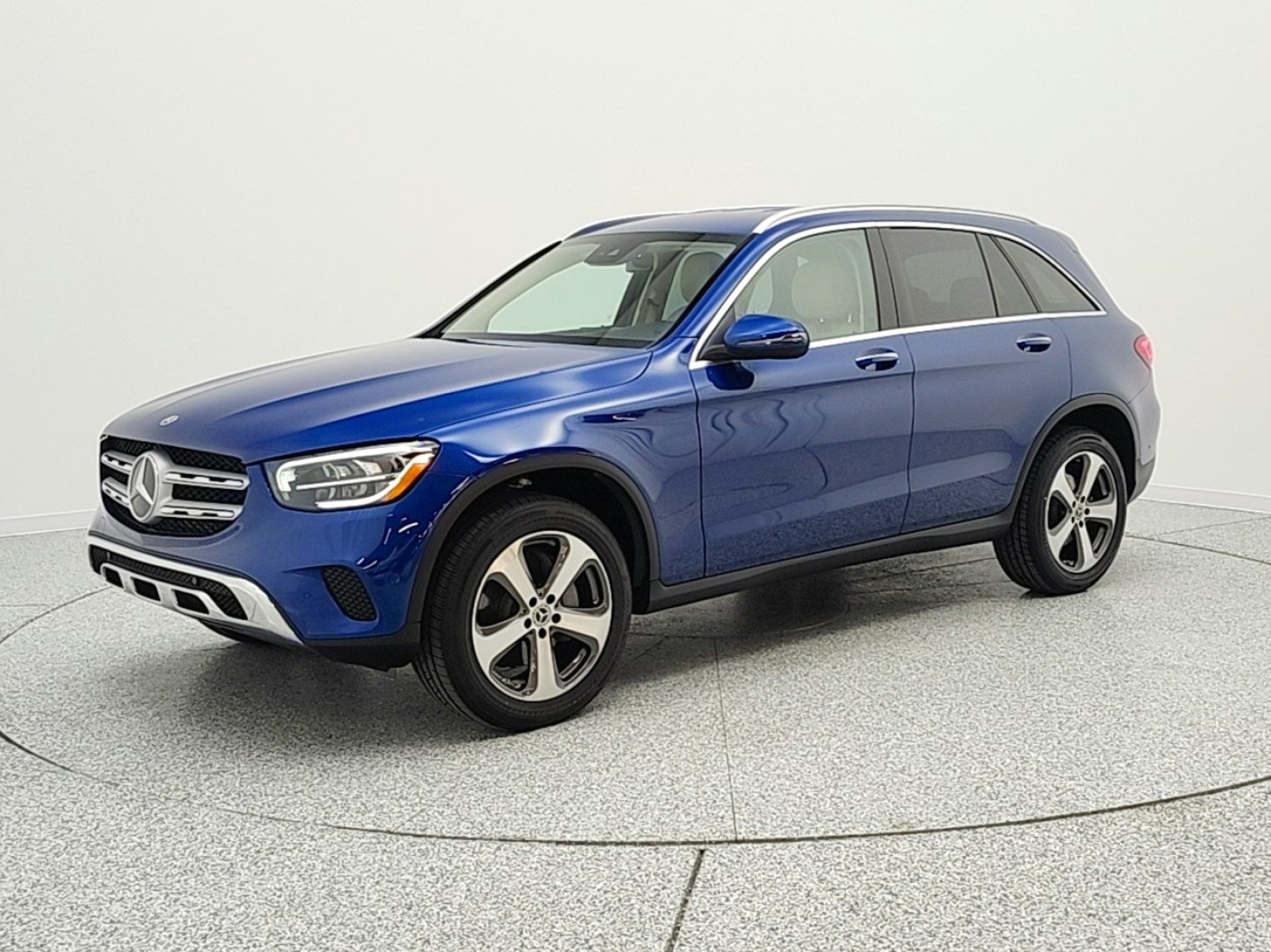2022 Mercedes-Benz GLC GLC 300's photo