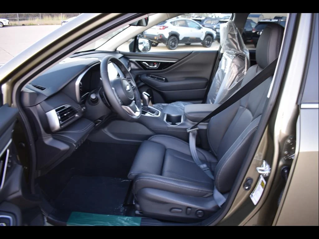 Used 2025 GREEN Subaru Limited image 16