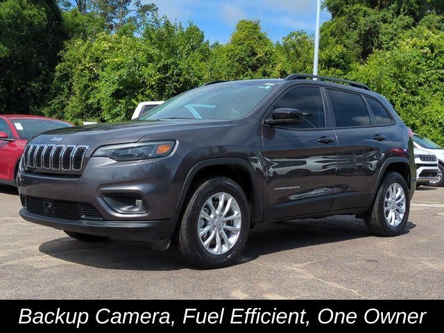 Used 2022 Gray Jeep Latitude Lux image 2