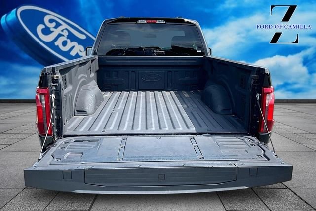 Used 2025 Black Metallic Ford XL image 18