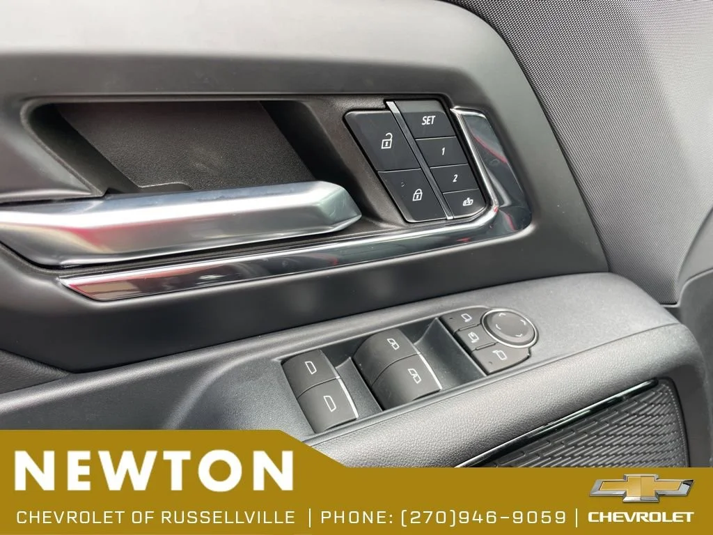 2024 Chevrolet Silverado EV RST - Photo 12