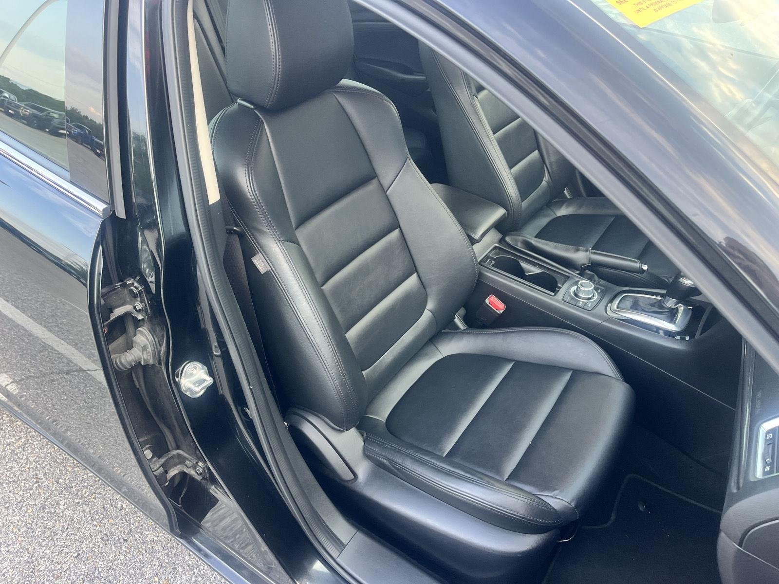 Used 2015 Jet Black Mica Mazda i Touring image 15