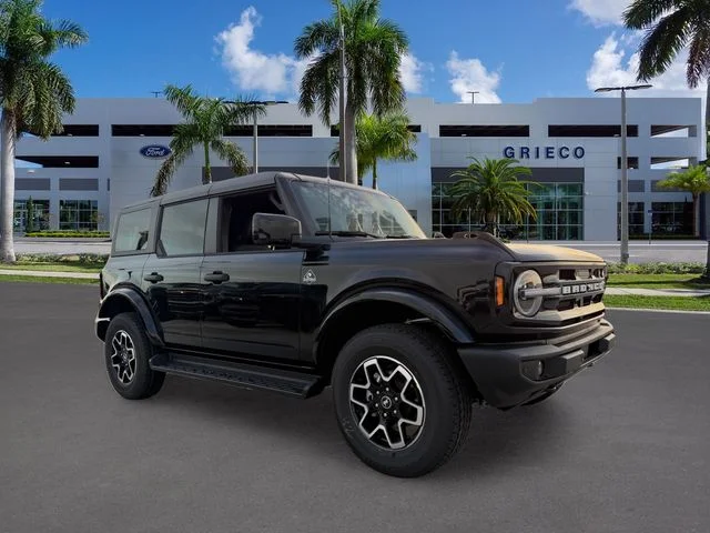 2026 Ford Bronco Outer Banks®