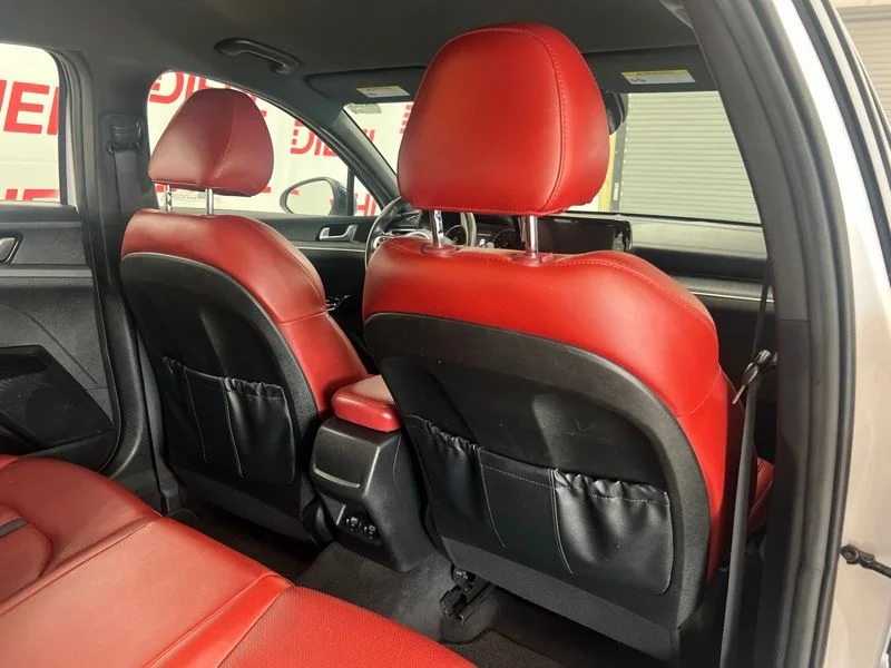 Used 2023 White Kia GT-Line image 11