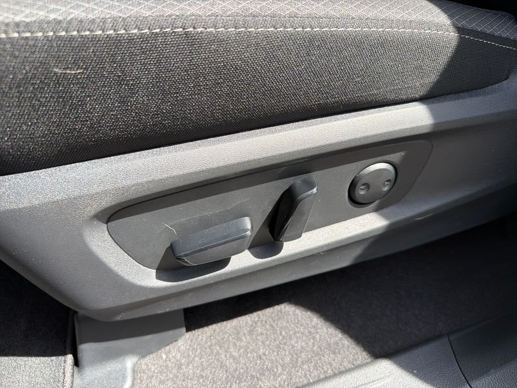New 2026 Nissan Pathfinder SV 4D Sport Utility