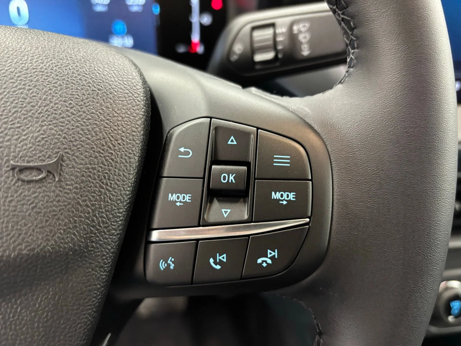 2025 Ford Maverick XLT - Photo 12