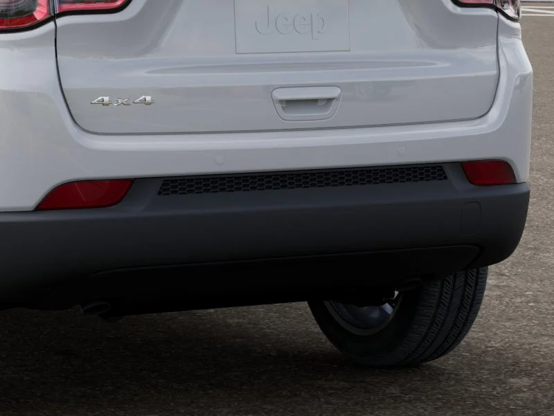 New 2026 Bright White Clear-Coat Exterior Paint Jeep Limited image 13