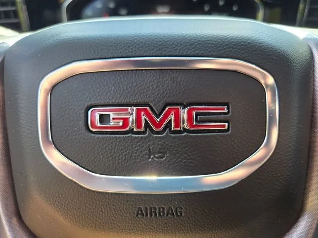 Used 2025 Sterling Metallic GMC Elevation image 31