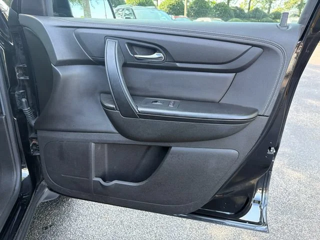 Used 2017 MOSAIC BLACK METALLIC Chevrolet LT image 14