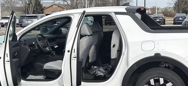 New 2026 Atlas White Hyundai SE image 8