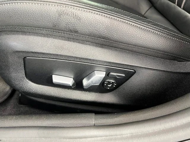 Used 2018 Black BMW 540i image 21