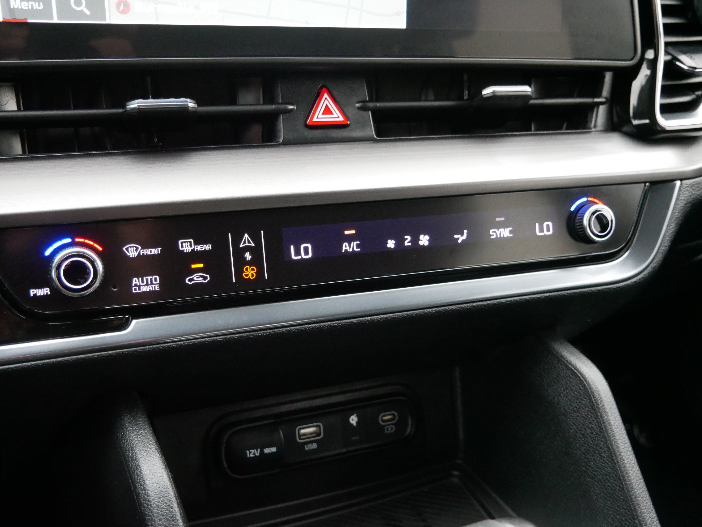 2023 Kia Sportage EX - Photo 22