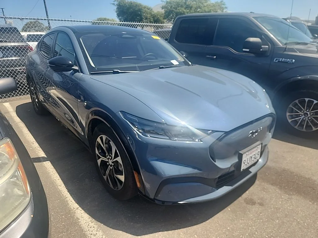 Used 2023 Blue Ford Premium image 1