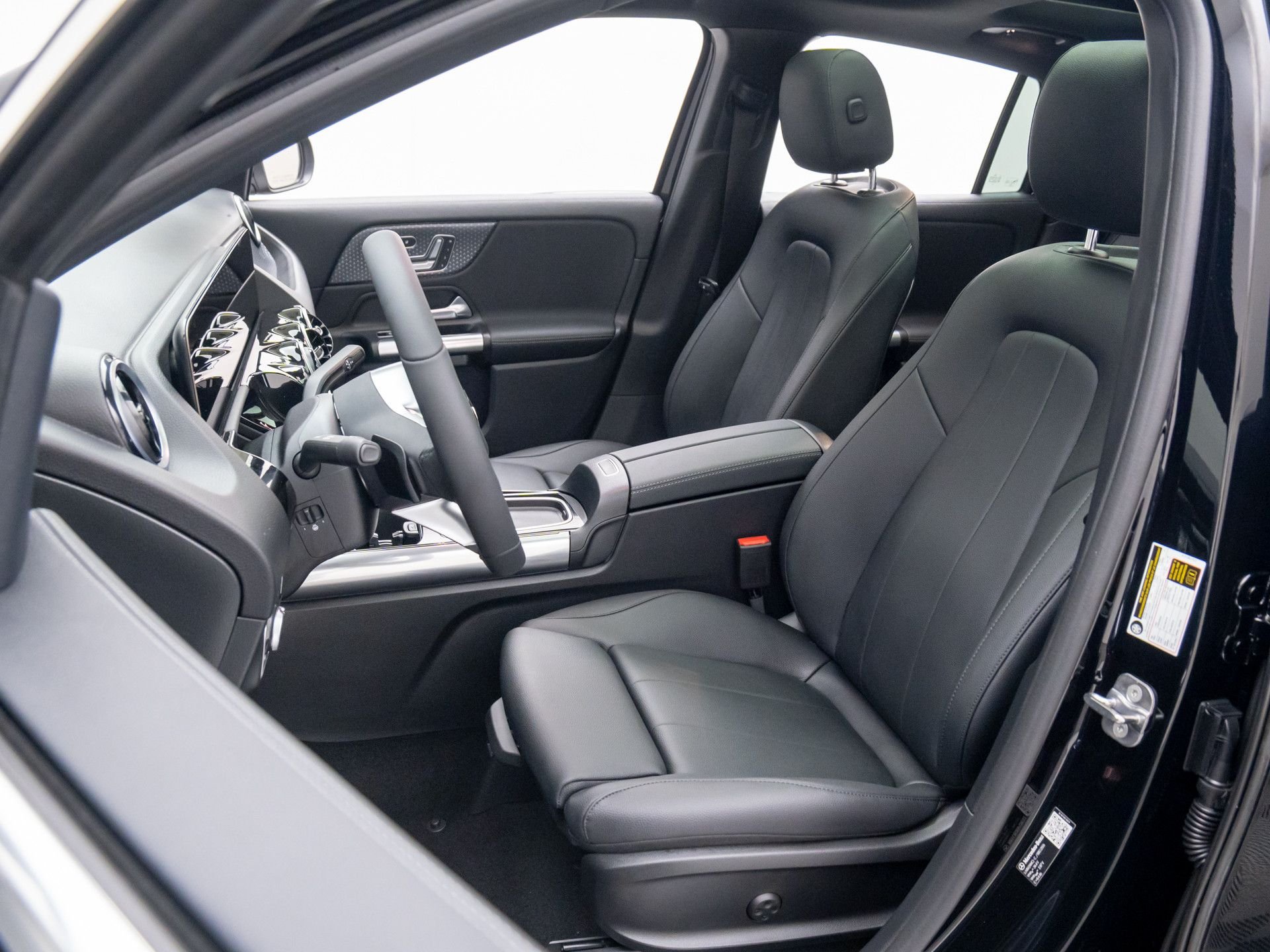 New 2026 Night Black Mercedes-Benz GLA 250 image 14