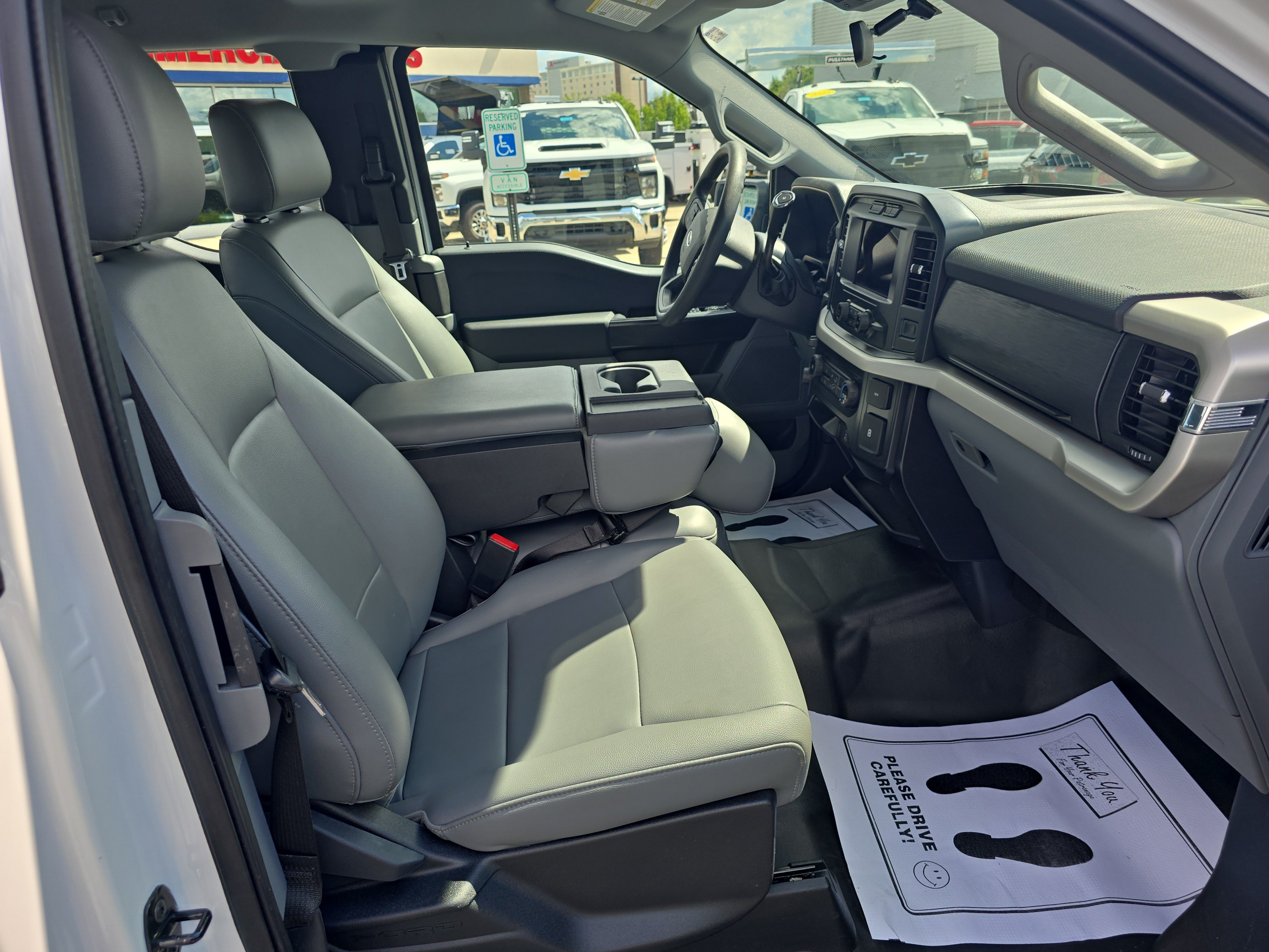 Used 2021 Oxford White Ford XL image 4
