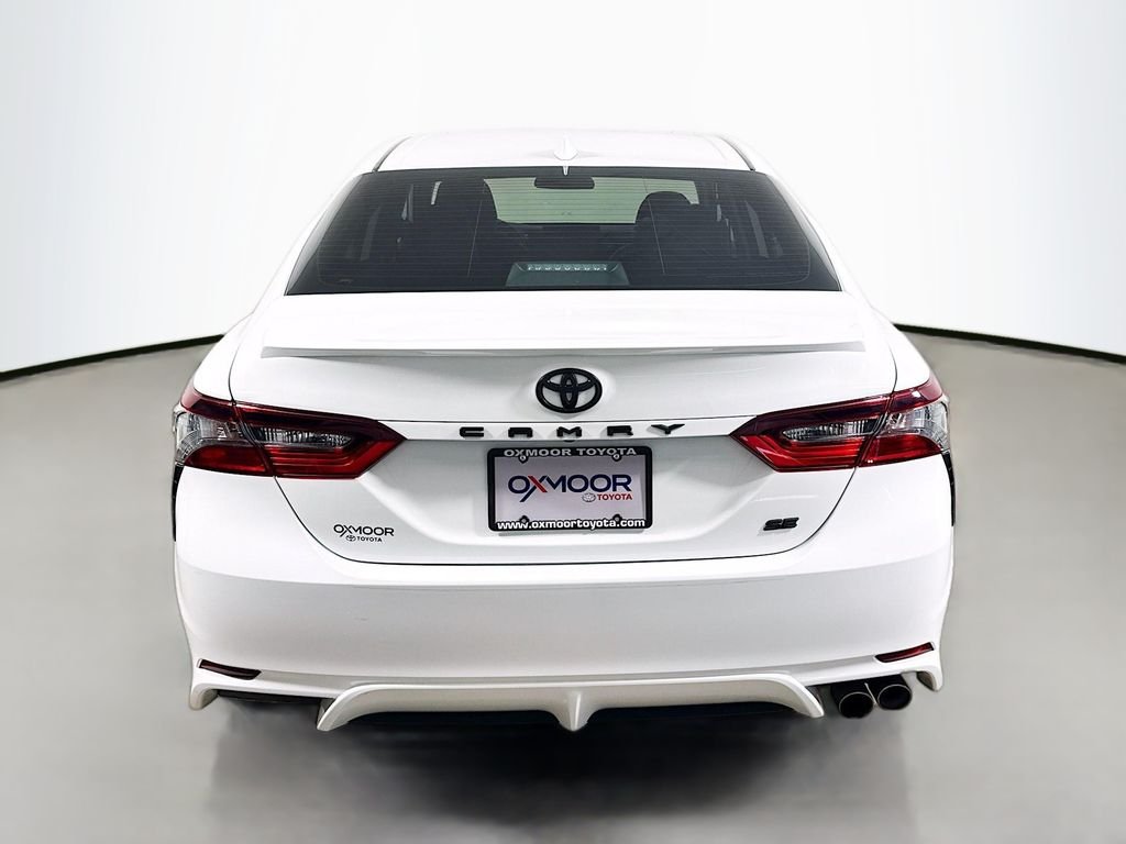 Used 2024 Ice Cap Toyota SE image 6