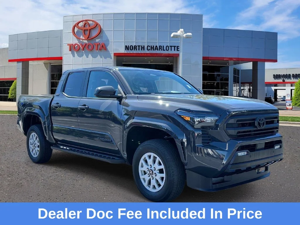 Certified Used 2024  Toyota SR5 image 1