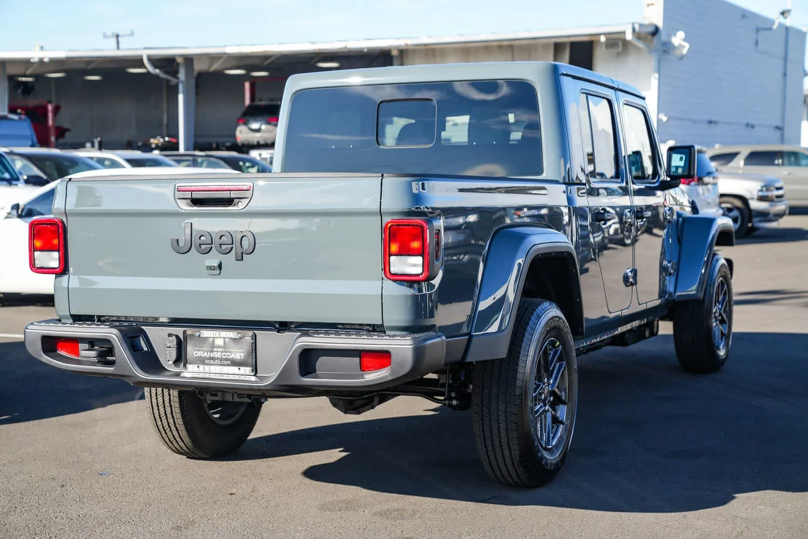 New 2026 Anvil Clear-Coat Exterior Paint Jeep Sport S image 4