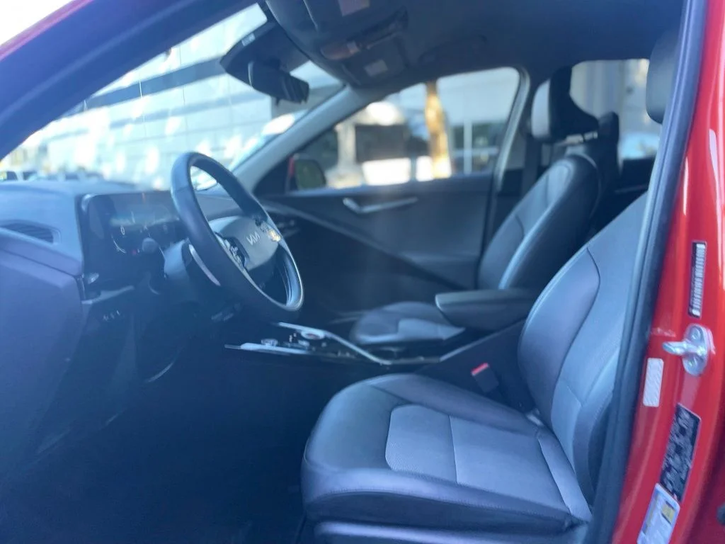 Certified Used 2023 Fire Orange Kia Wind image 17