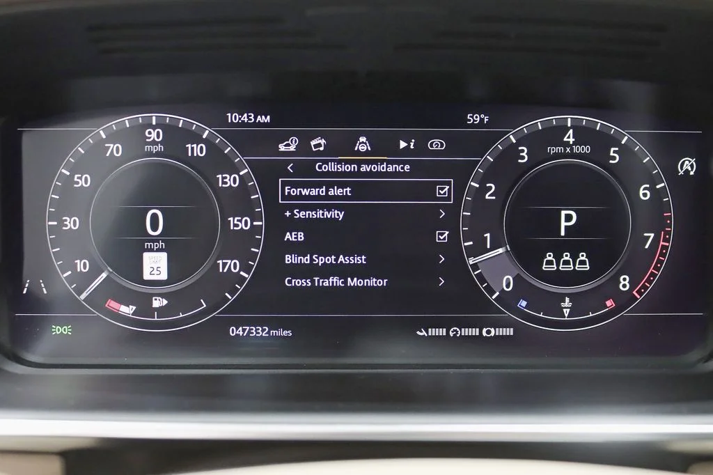 Used 2021 White Land Rover Westminster image 16