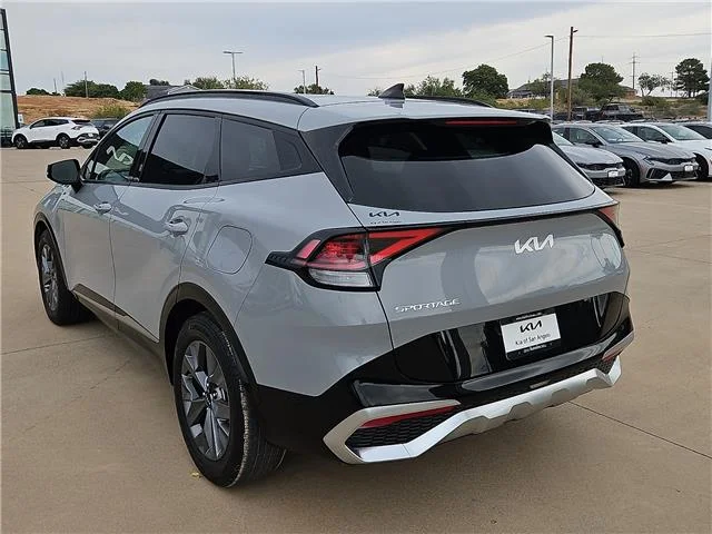 Used 2024 Gray KIA SX Front-Wheel Drive image 3