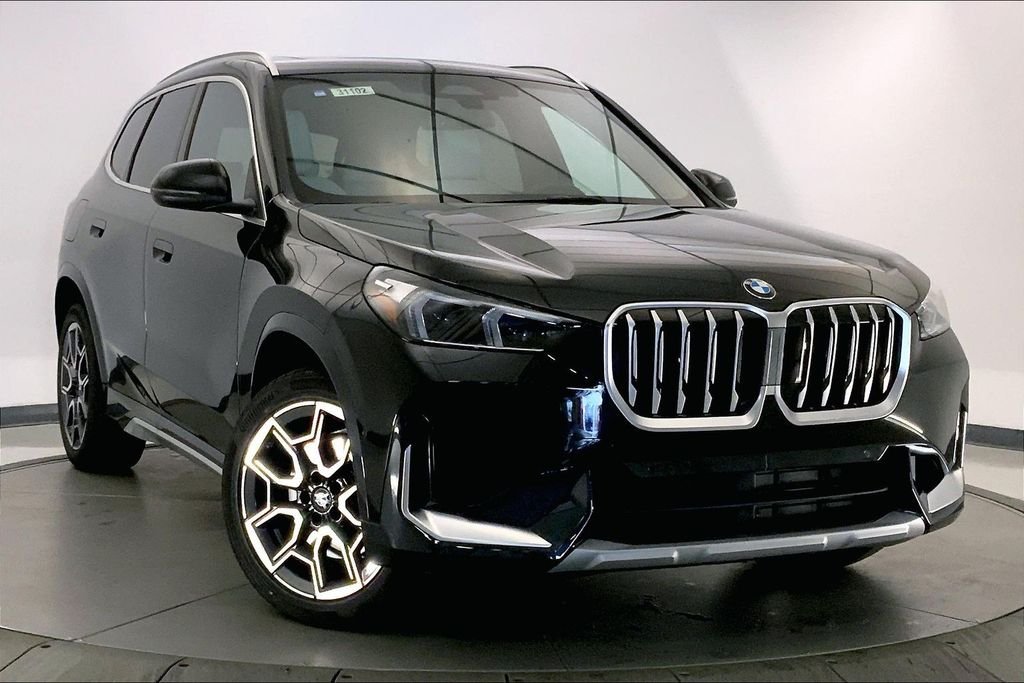 Used 2026 Black Sapphire Metallic BMW  image 11
