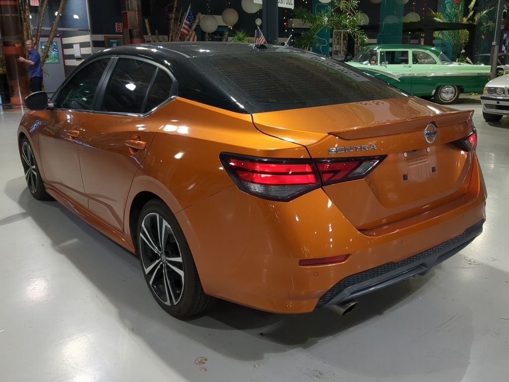 Used 2020 Orange Nissan SR image 10