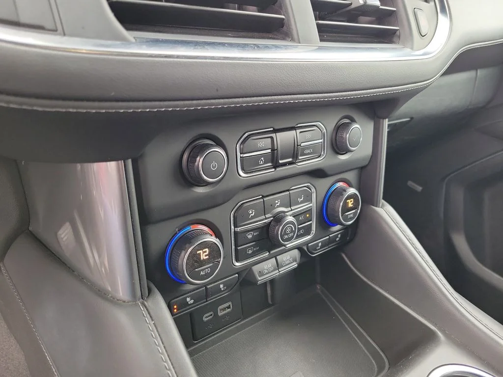 Used 2023 Gray Chevrolet LT image 25