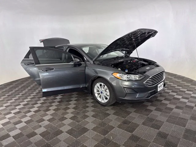 Used 2019 Gray Ford SE image 20