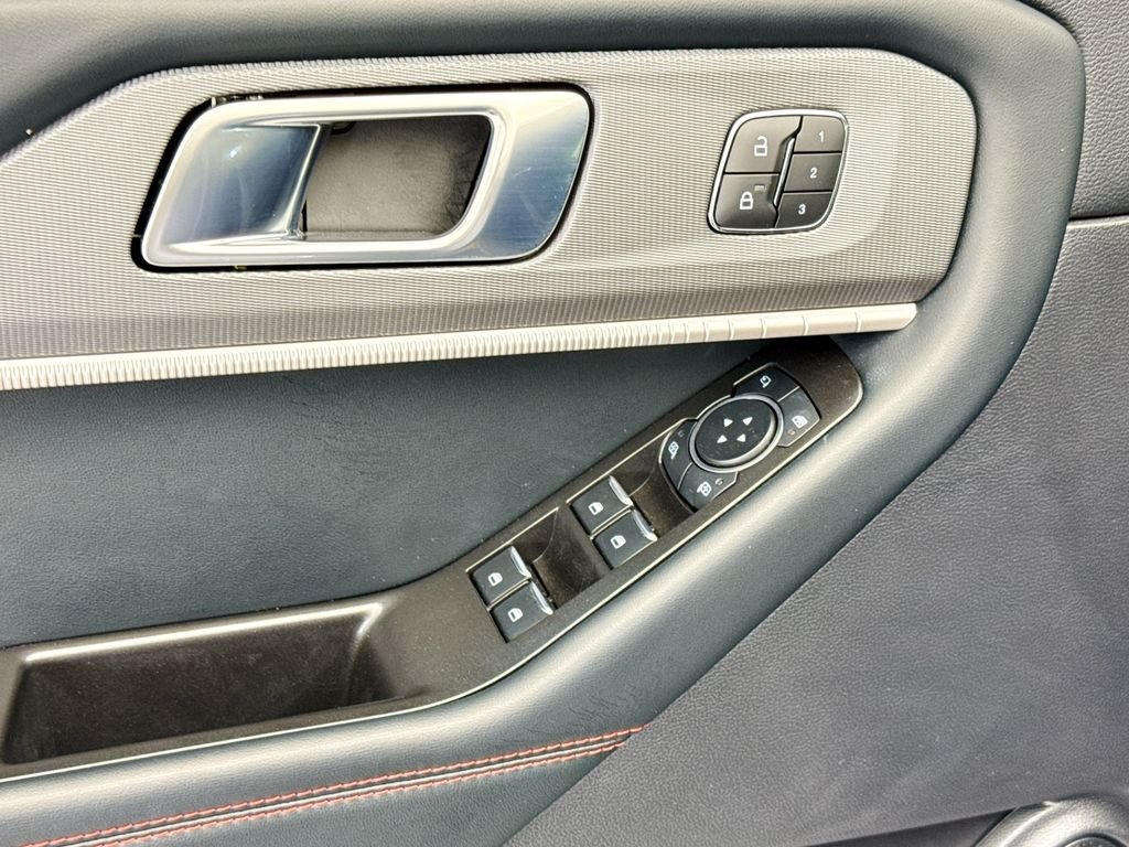 Used 2025 Gray Metallic Ford ST-Line image 23