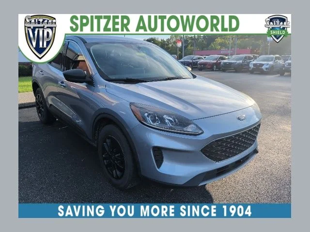 Used 2022 Ice Blue Ford SE image 1