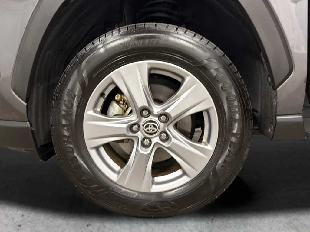 Used 2022 Gray Toyota XLE image 44