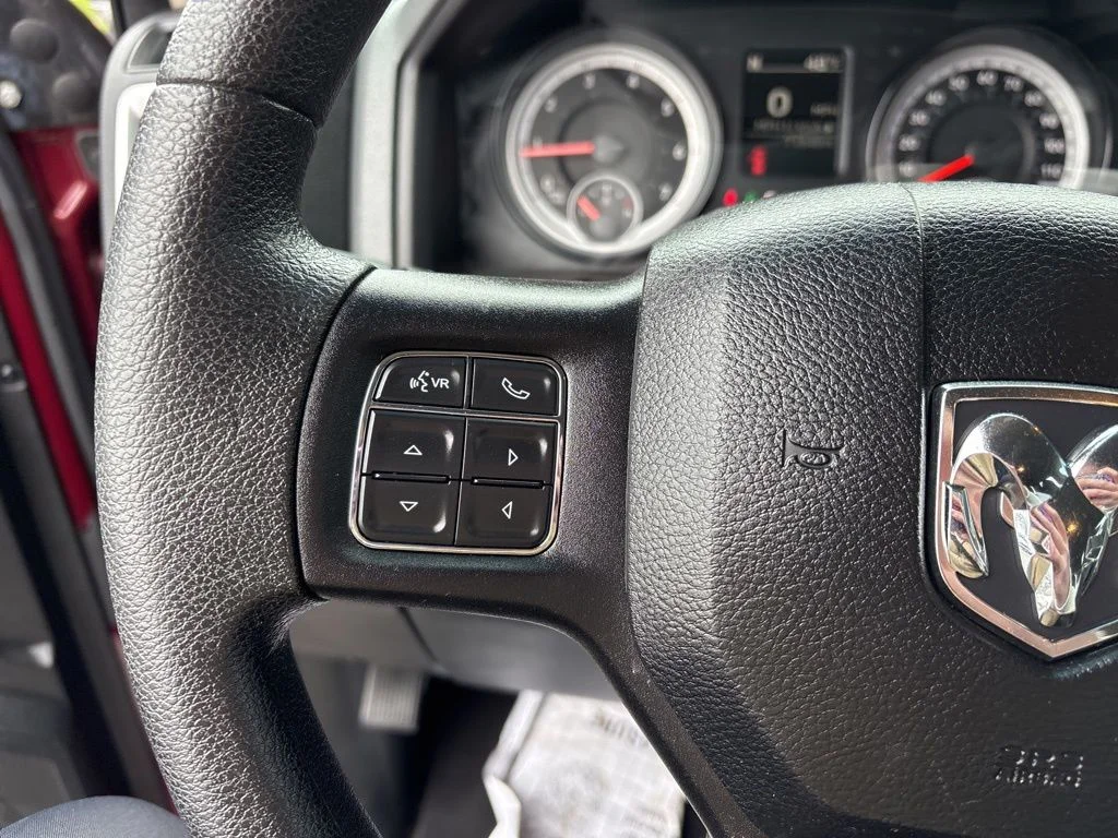 Used 2017 Delmonico Red Pearlcoat Ram SLT image 15