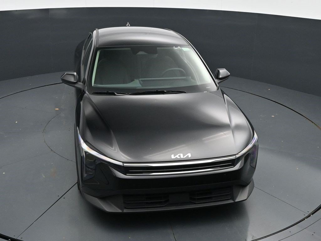 Used 2025 Aurora Black Pearl Kia LXS image 25