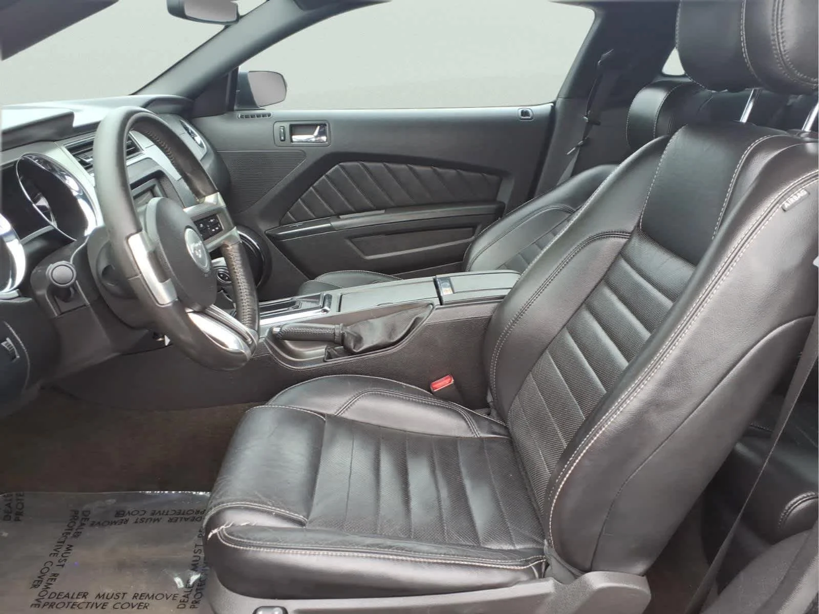 Used 2014 Black Ford GT Premium image 15