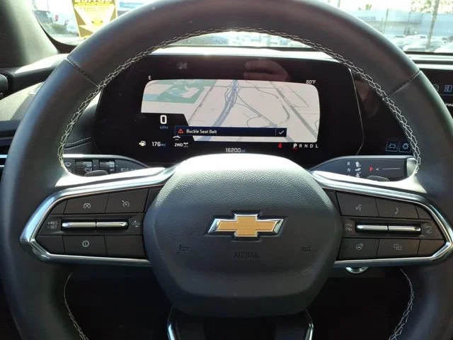 Used 2025 Mosaic Black Metallic Chevrolet LT image 19