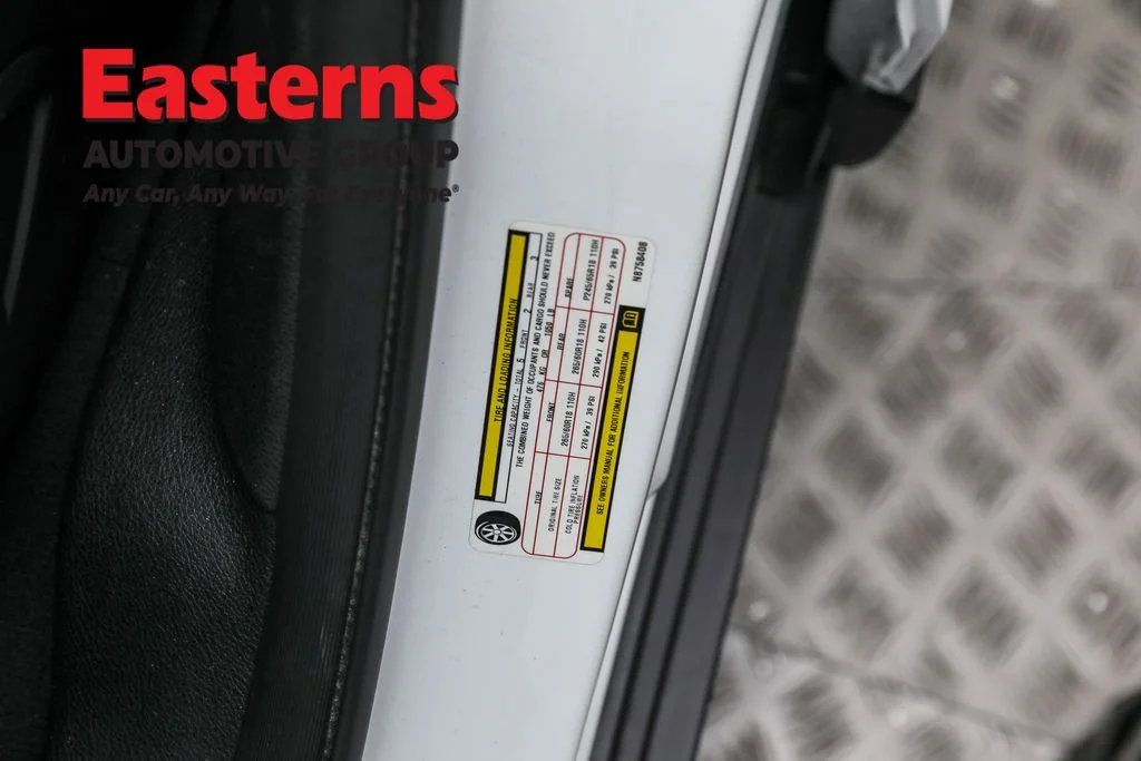 Used 2022 White Jeep 4xe image 30