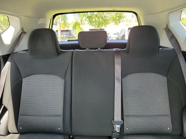 Used 2021 Black Kia S image 25