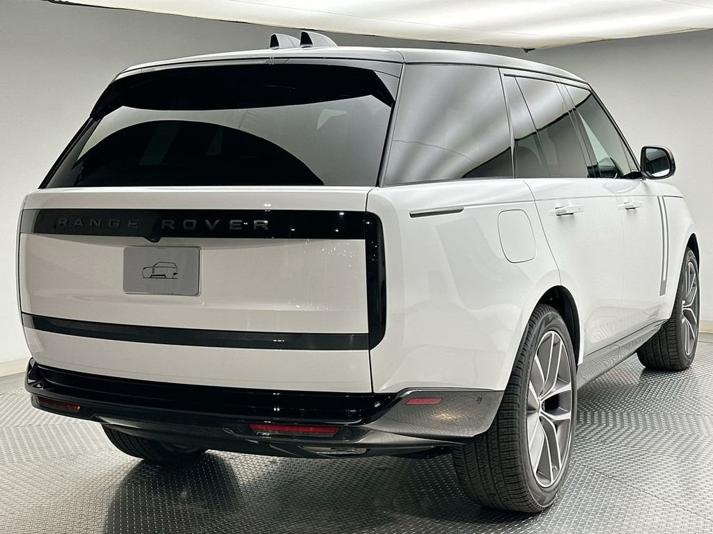 New 2026 Fuji White Land Rover SE image 11