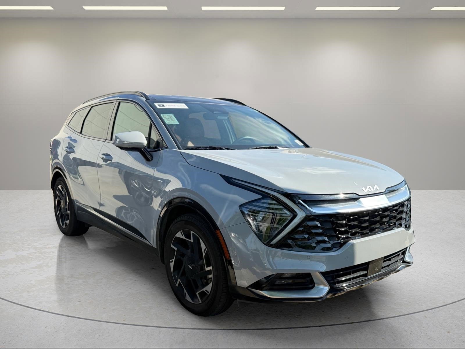 Used 2023 Wolf Gray Kia SX-Prestige image 2